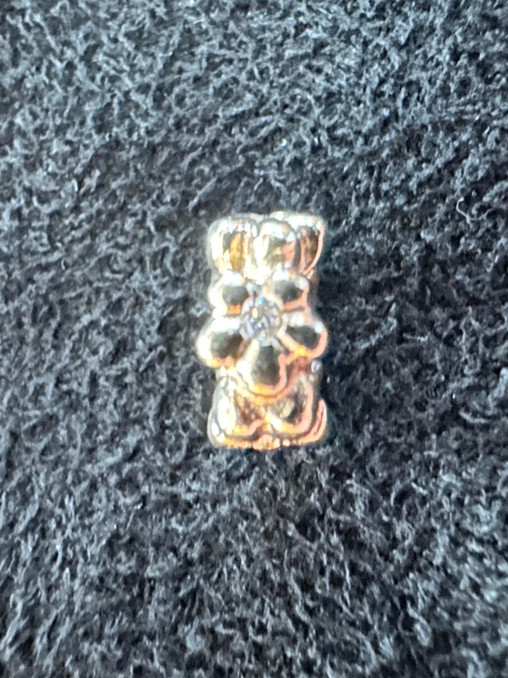 Pandora❤️Retired 14kt Gold w/Diamond “Ring of Flower” Spacer Charm Bead